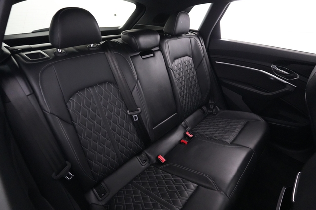 2024 Audi SQ8 e-tron