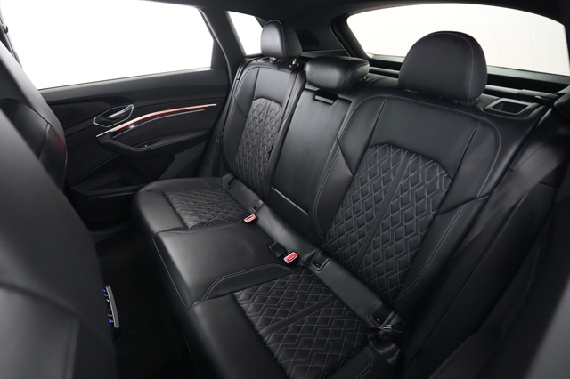 2024 Audi SQ8 e-tron