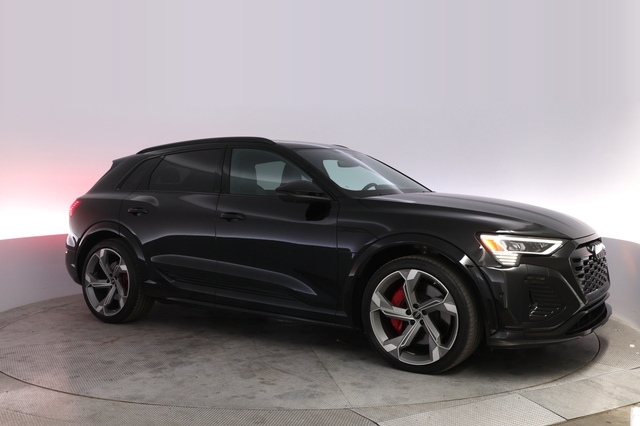 2024 Audi SQ8 e-tron