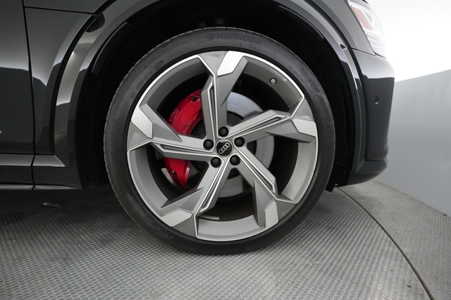 2024 Audi SQ8 e-tron