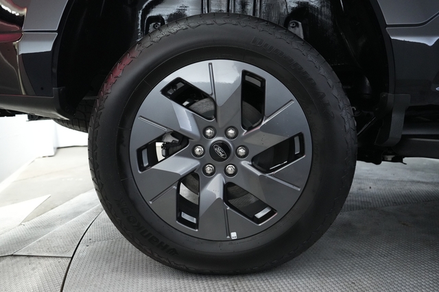 2025 Ford F-150 Lightning