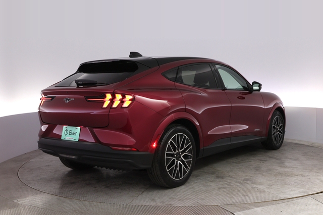 2025 Ford Mustang Mach-E