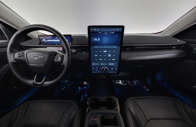 2025 Ford Mustang Mach-E