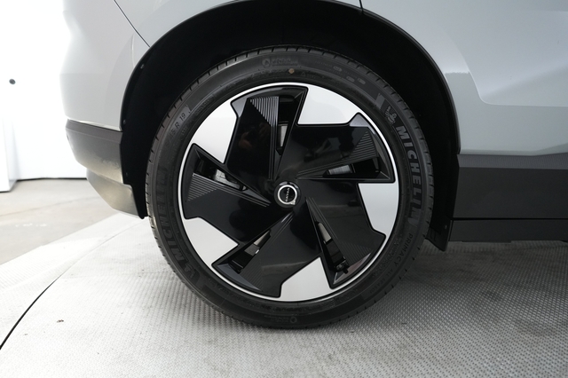 2025 Volvo EX30