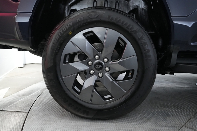 2025 Ford F-150 Lightning