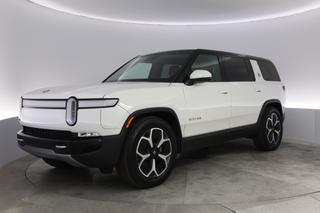 2024 Rivian R1S