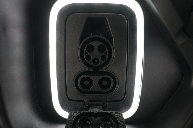 2024 Rivian R1S