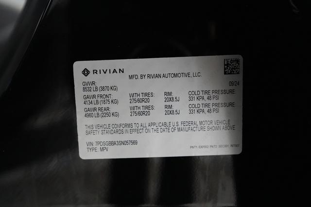 2025 Rivian R1S