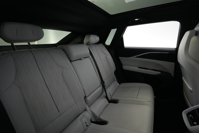 2024 Cadillac Lyriq
