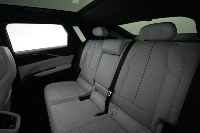 2024 Cadillac Lyriq