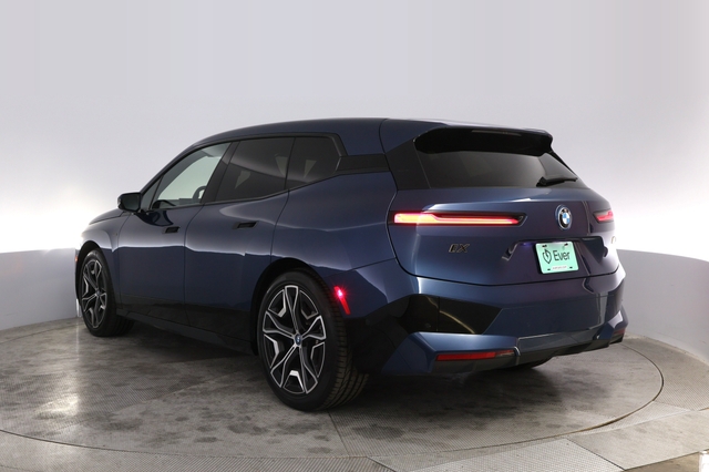 2024 BMW iX