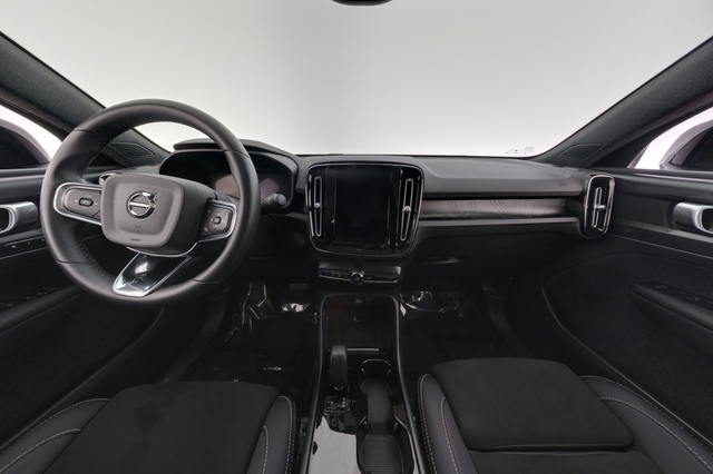 2023 Volvo C40 Recharge