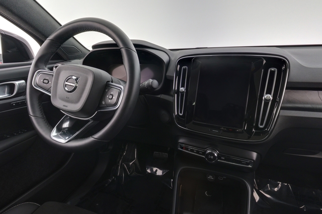 2023 Volvo C40 Recharge