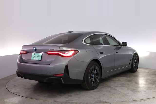 2024 BMW i4