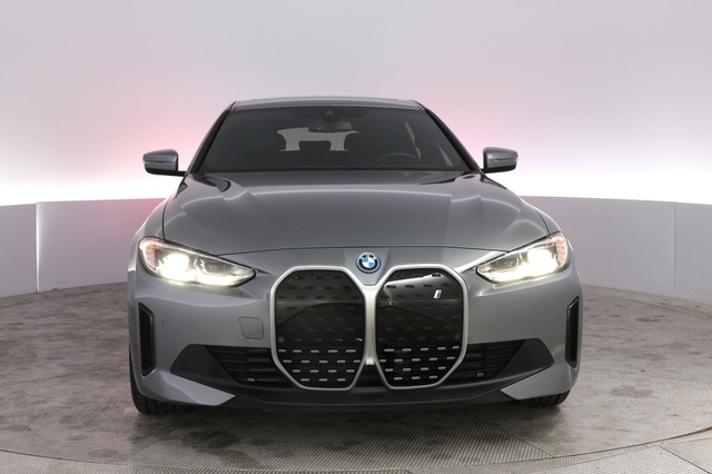 2024 BMW i4
