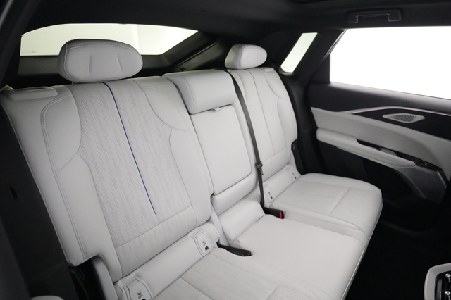 2024 Cadillac Lyriq