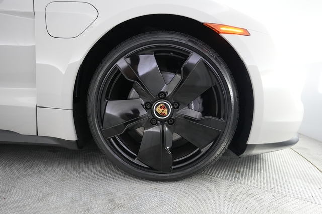 2023 Porsche Taycan