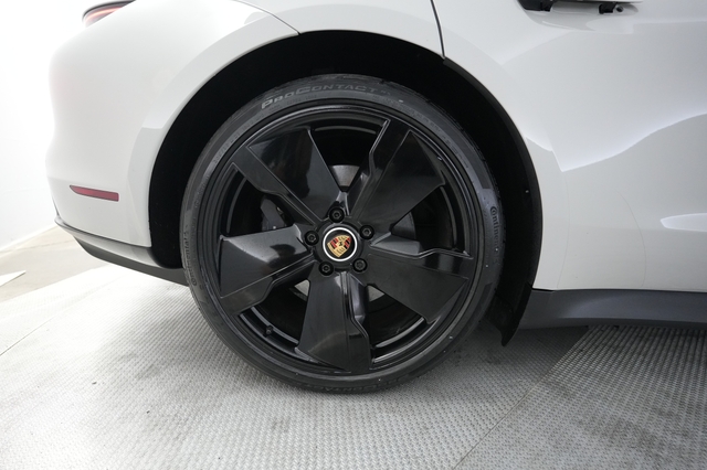 2023 Porsche Taycan