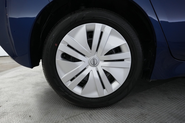 2025 Nissan LEAF