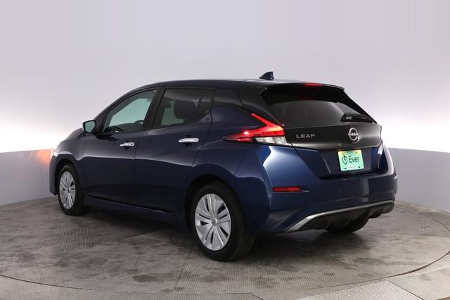 2025 Nissan LEAF