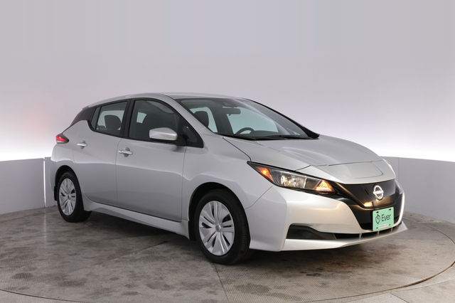 2025 Nissan LEAF