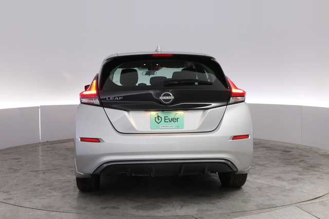 2025 Nissan LEAF
