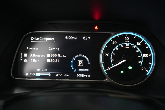 2025 Nissan LEAF