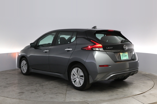 2025 Nissan LEAF