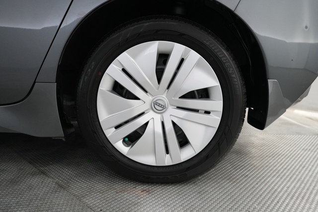 2025 Nissan LEAF