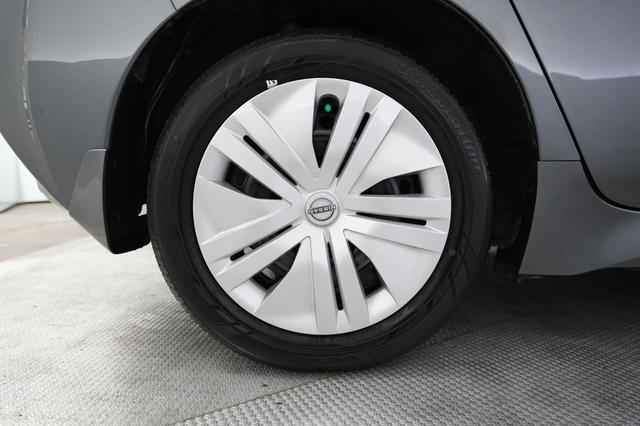 2025 Nissan LEAF