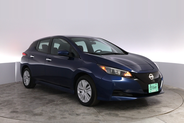 2025 Nissan LEAF