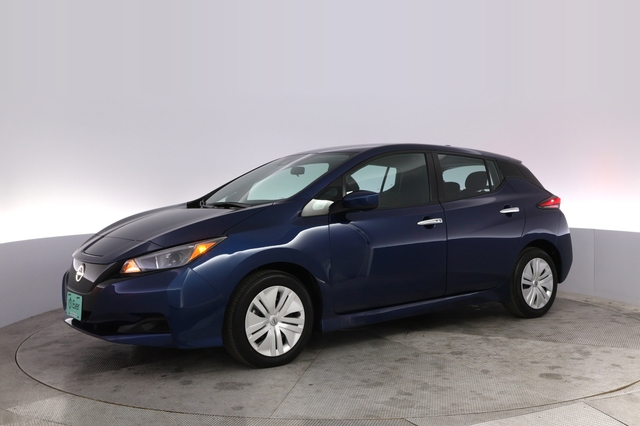 2025 Nissan LEAF