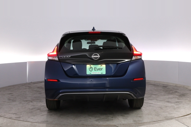 2025 Nissan LEAF