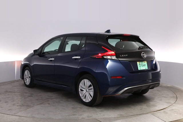 2025 Nissan LEAF