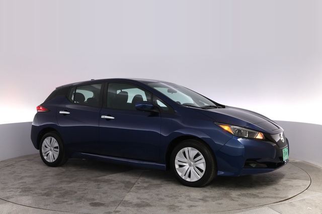 2025 Nissan LEAF