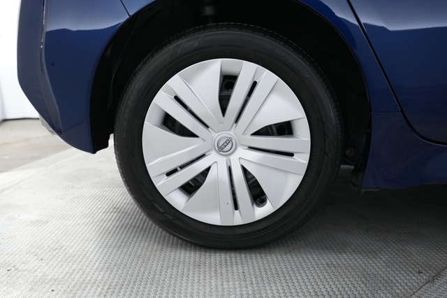 2025 Nissan LEAF