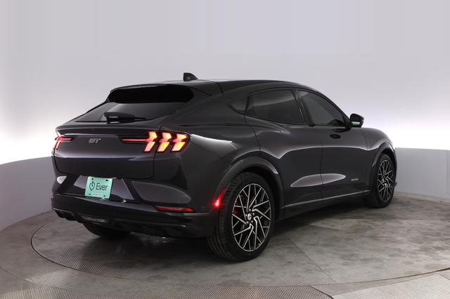 2022 Ford Mustang Mach-E