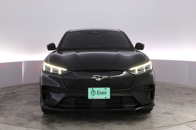 2022 Ford Mustang Mach-E