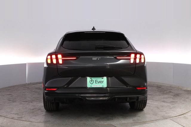 2022 Ford Mustang Mach-E