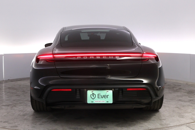 2023 Porsche Taycan