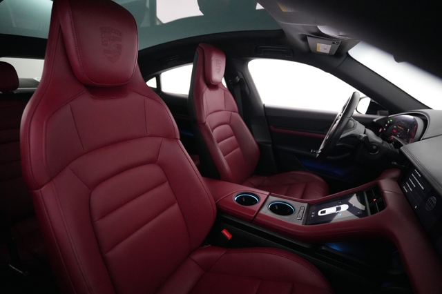 2023 Porsche Taycan