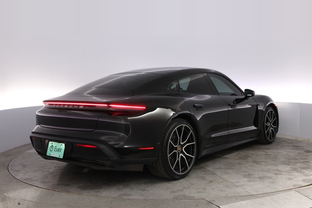 2023 Porsche Taycan