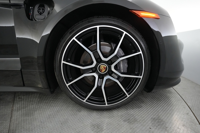 2023 Porsche Taycan