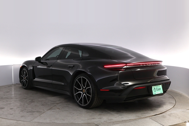 2023 Porsche Taycan