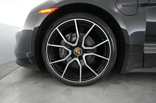 2023 Porsche Taycan