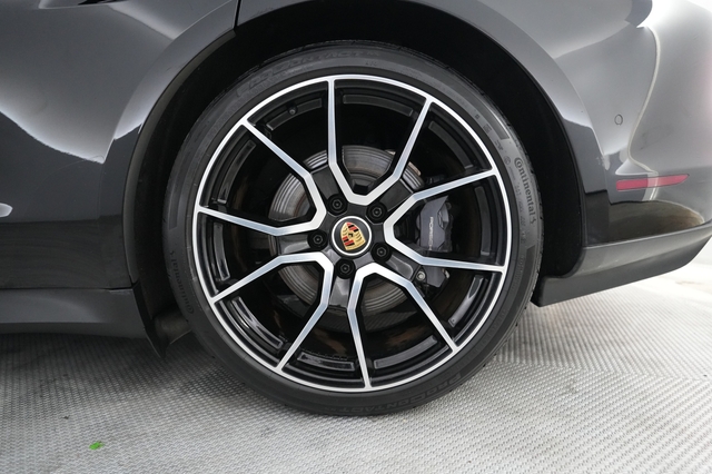 2023 Porsche Taycan