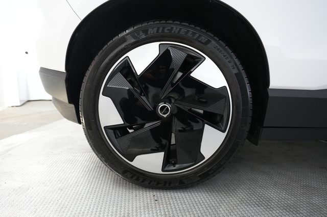 2025 Volvo EX30