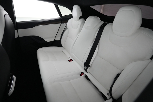 2022 Tesla Model S