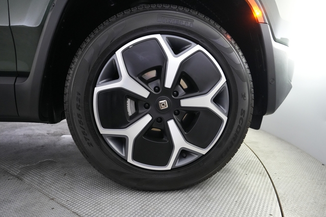 2023 Rivian R1S