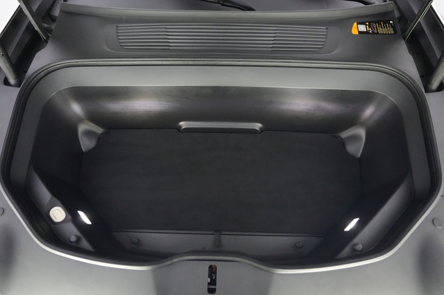 2023 Rivian R1S